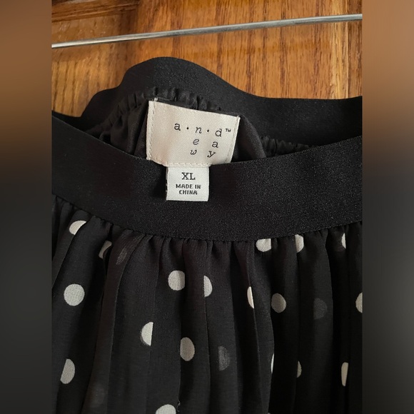 Polka dot skirt XL - Picture 5 of 6